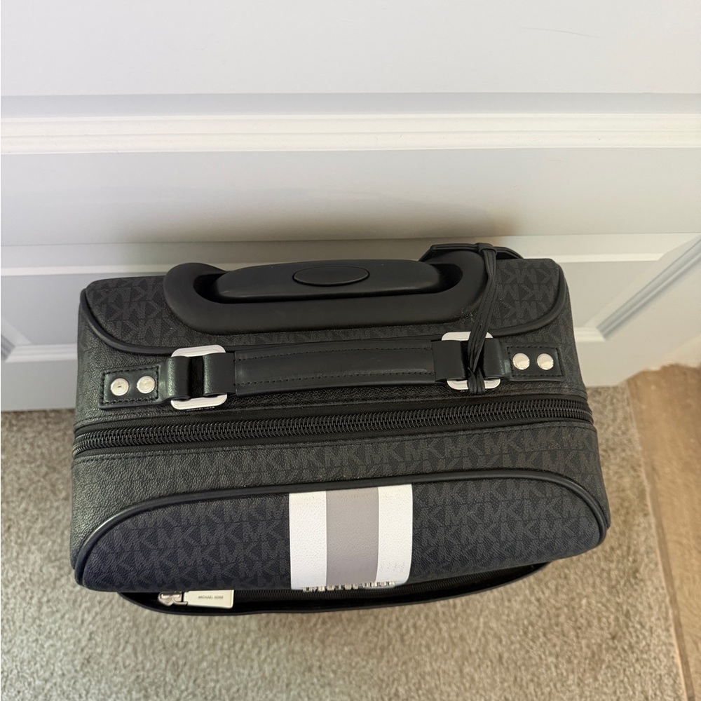Michael Kors Bedford Suitcase - Picture 7 of 13